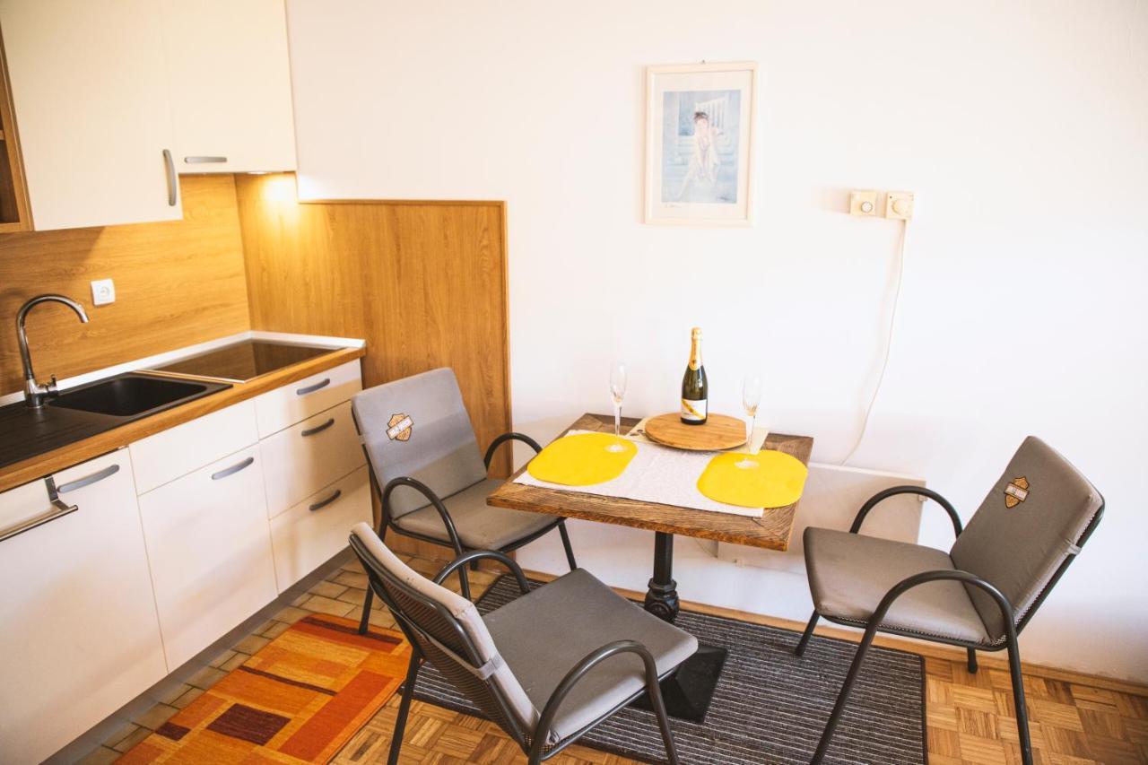 Soncni Apartma Bovec Exterior foto